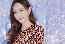 娱乐吃瓜酱身高,娱乐吃瓜酱的身高之谜，究竟有多高？