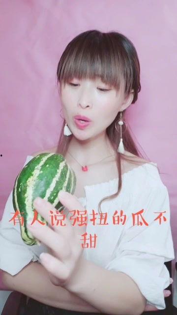娱乐吃瓜酱年纪大了,见证娱乐圈变迁的资深“瓜农”