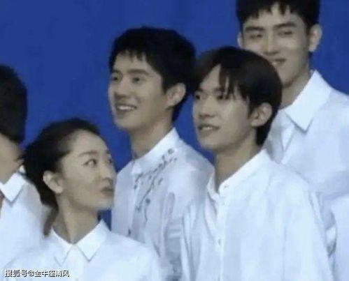 吃瓜娱乐圈cp,瓜田里的爱情故事